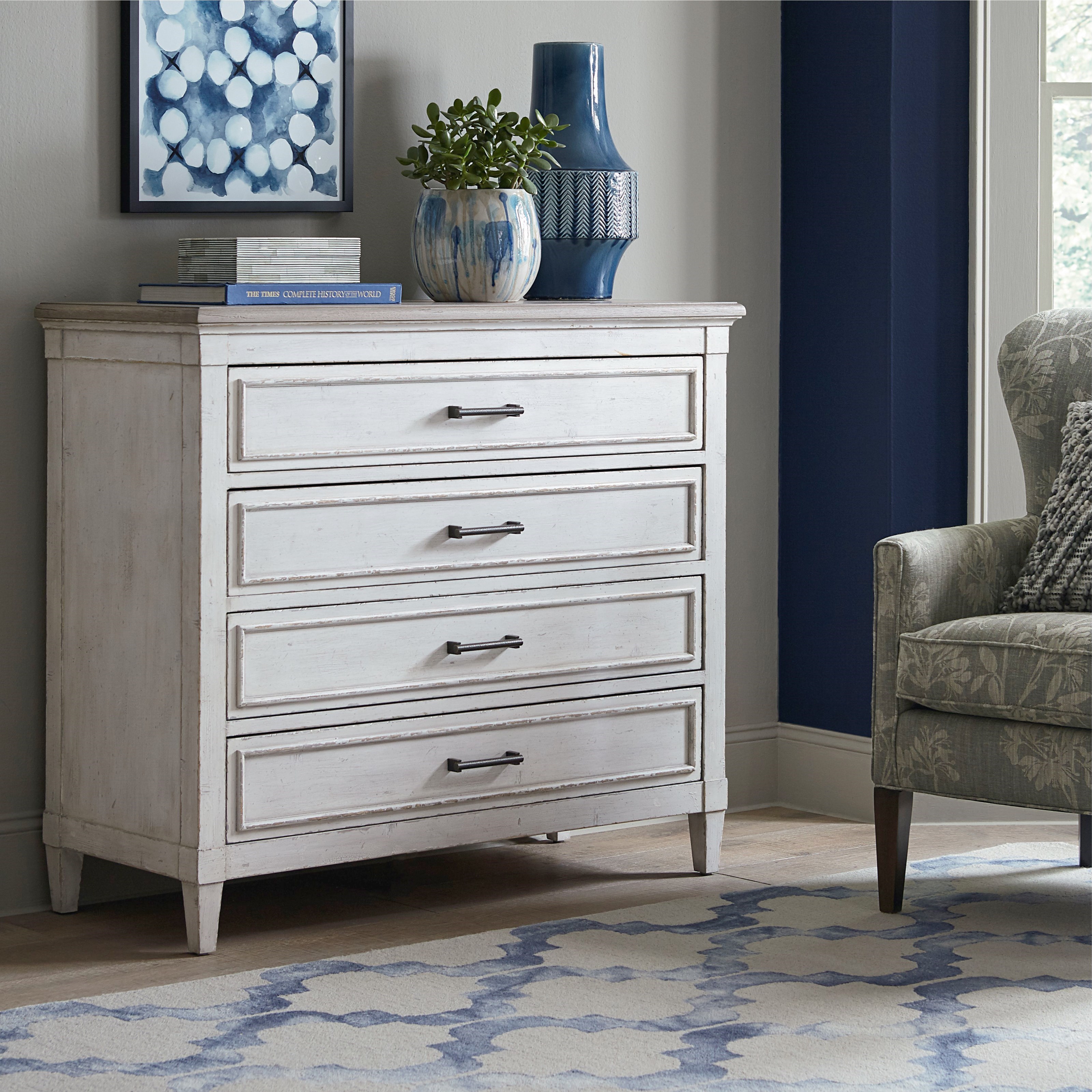 Bassett Bella 2572 0257 Cottage 4 Drawer Chest with Weathered